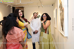 Kadari Art Gallery Presents Reflections of Her