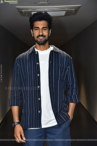 Raakaasaa Movie Teaser Launch Event 