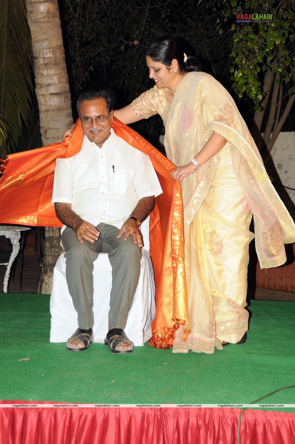 Jayasudha felicitated senior journalists