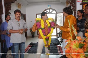 Adhinetha, Jagapathi Babu, Hamsa Nandini