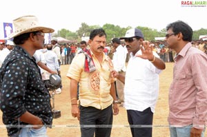 Jagapathi Babu, Sradha Das, Hamsanandini