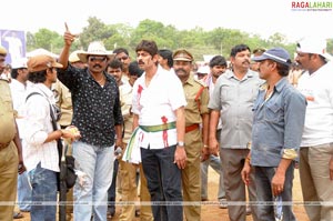 Jagapathi Babu, Sradha Das, Hamsanandini