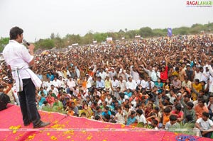 Jagapathi Babu, Sradha Das, Hamsanandini