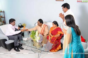 Jagapathi Babu, Sradha Das, Hamsanandini