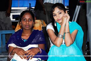 Nani-Madhavi Latha Film Working Stills