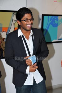 Allu Arjun inagurates Srishti Art Exhibition