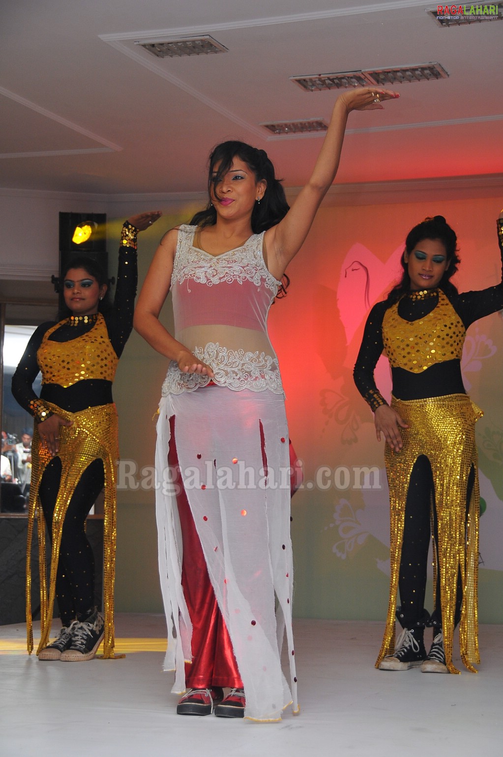 Krishnaveni's Institute of Fashion Technology Fashion Show