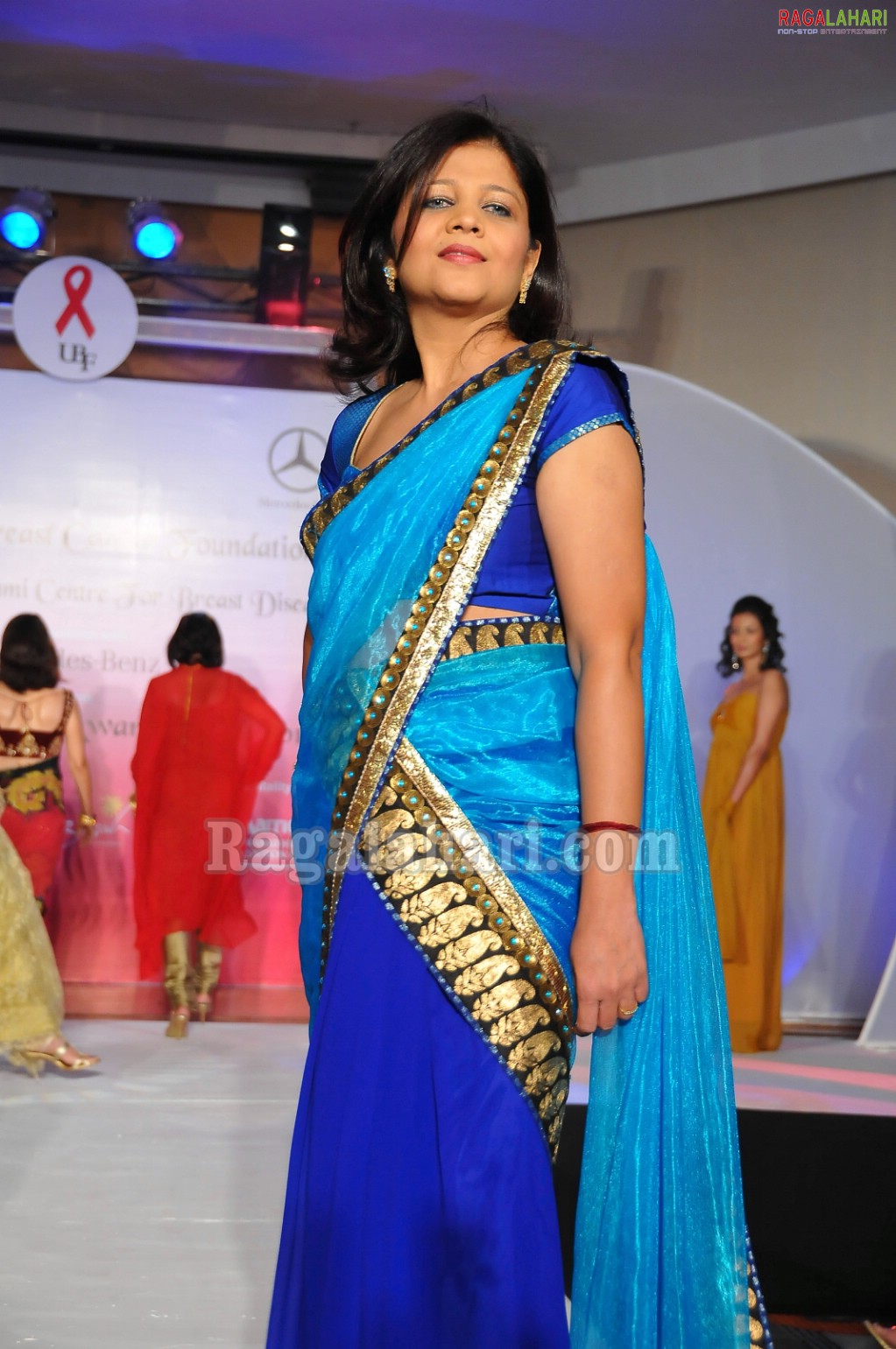 Amala, Shilpa Reddy walks on the Ramp for KIMS-The Pink Ribbon Awards Night 2010