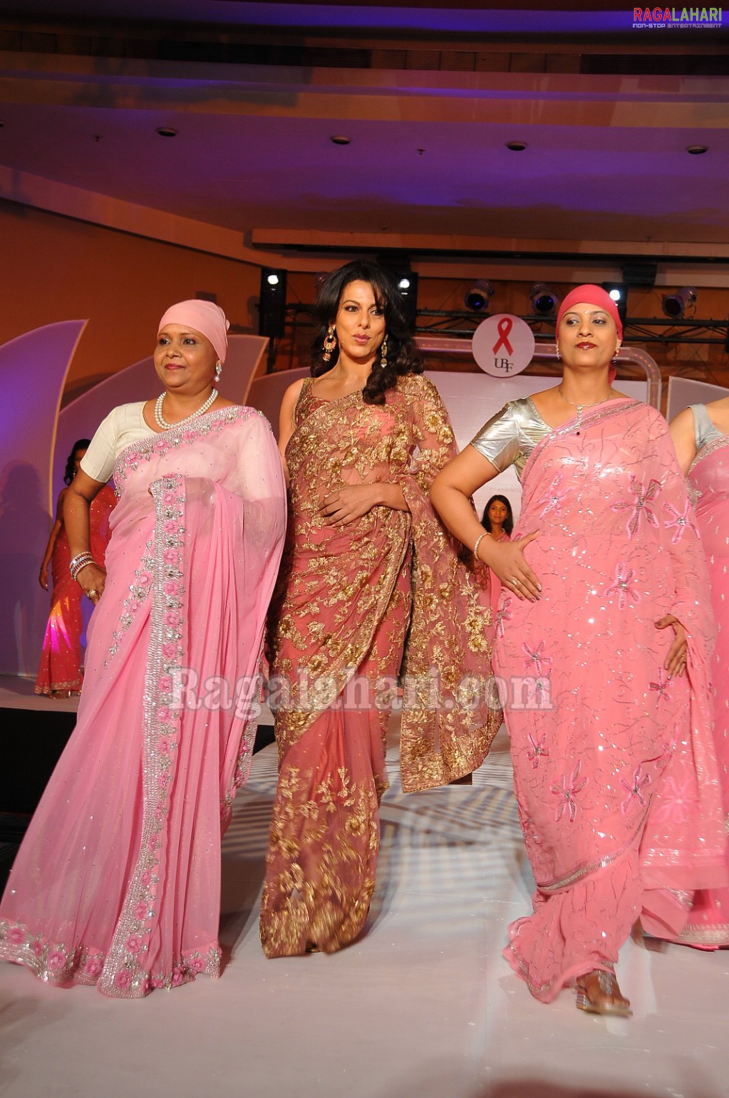 Amala, Shilpa Reddy walks on the Ramp for KIMS-The Pink Ribbon Awards Night 2010