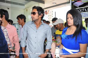 Varun Sandesh, Sradha Das at Big C