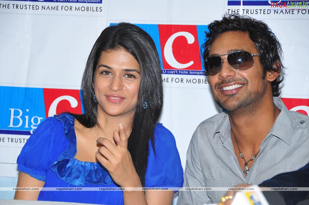 Varun Sandesh, Sradha Das at Big C