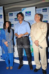 Nagarjuna & Bhumika at Parachute Cooling Oil Launch