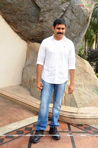 Pawan Kalyan-Jayanth C Paranji Film Muhurat