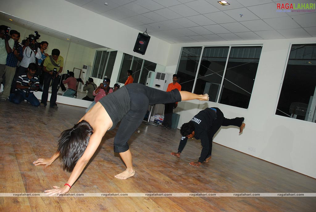 Smitha's Music Arts Dance Paatasaala launched by Naga Chaitanya, Nagarjuna