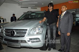 Srikantu Unviles Benz GL Series at Hyderabad