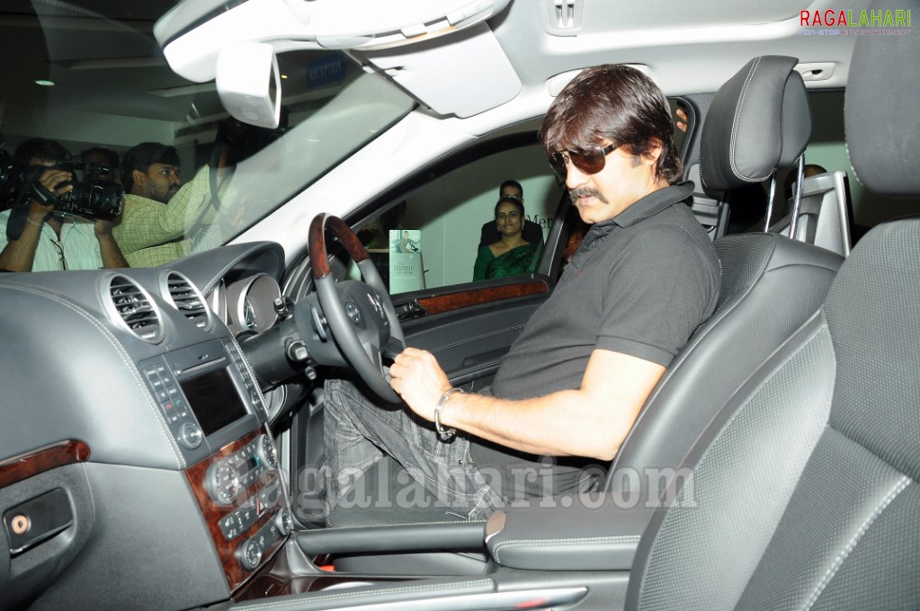 Srikanth Unveils Benz GL Series at Hyderabad