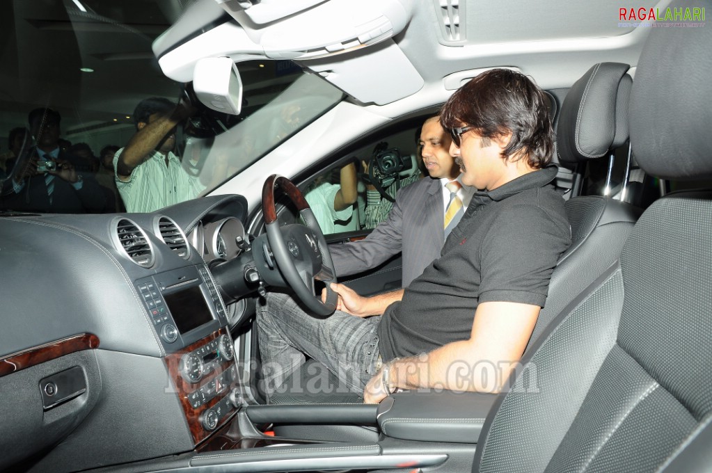 Srikanth Unveils Benz GL Series at Hyderabad