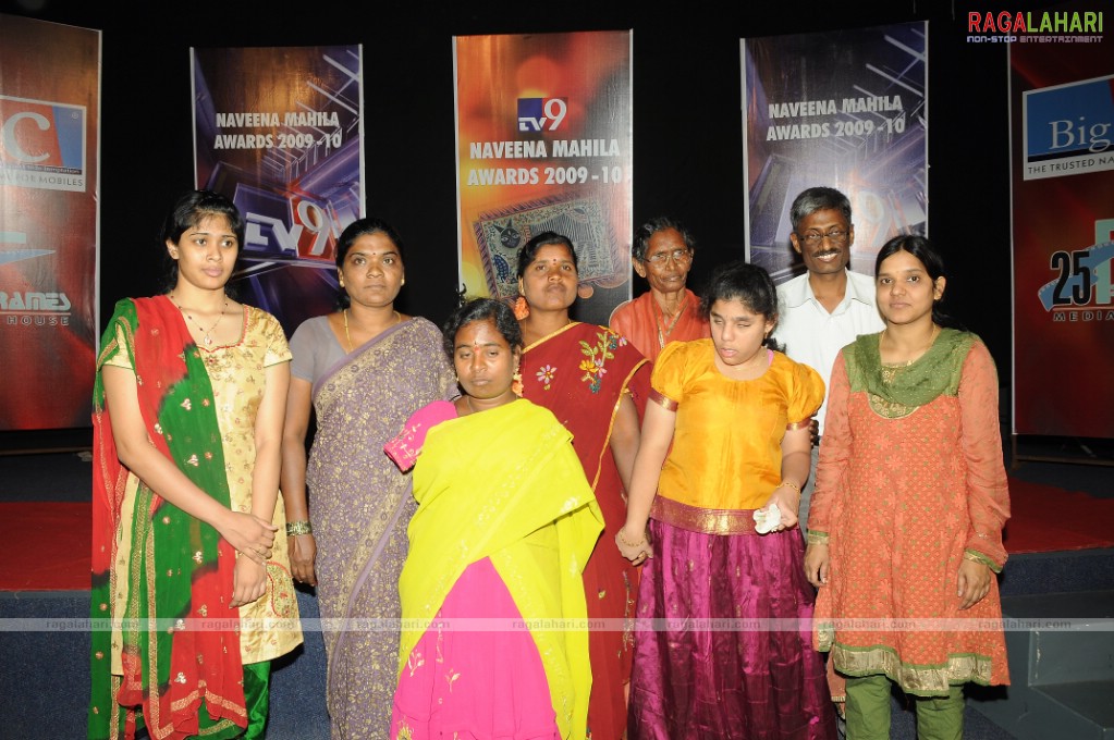 TV9 Naveena Mahila Awards 2009-10 Presentation