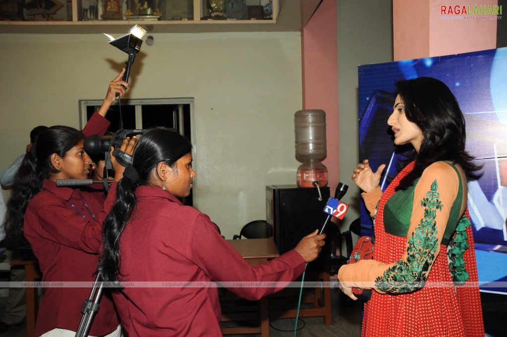 TV9 Naveena Mahila Awards 2009-10 Presentation