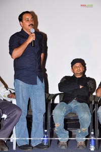 Yemaaya Chesaave Success Meet