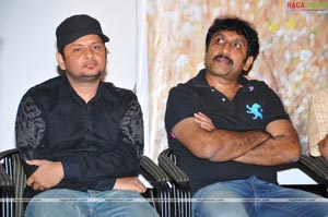 Yemaaya Chesaave Success Meet