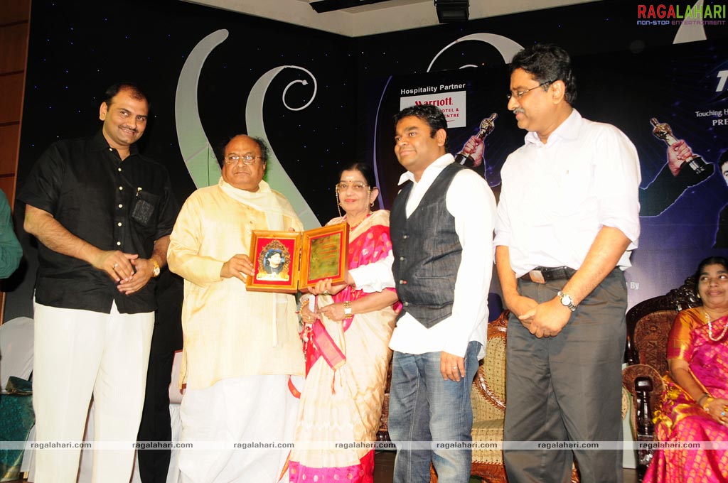 AR Rahman Felicitated by P. Susheela