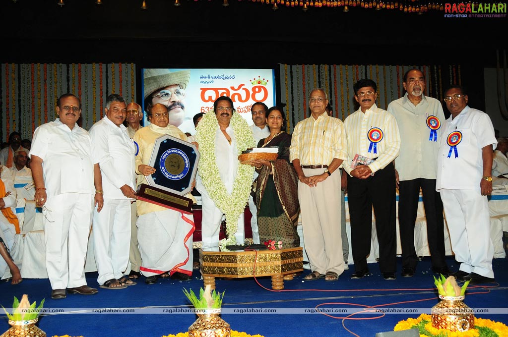 Dasari Felicitates Film Technicians