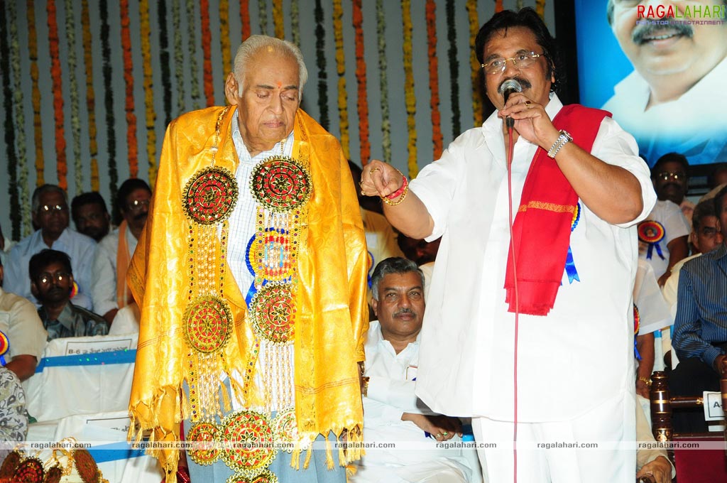 Dasari Felicitates Film Technicians