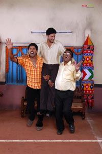 Venu, Kamalinee Mukherji