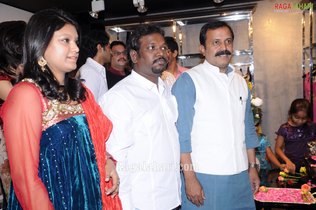 Kajal Launches Designer Store at Kalanikethan Wedding Mall