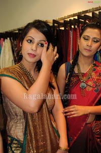 Models Display Akshaya Thtirhiya Collections at Sakhi Fashions