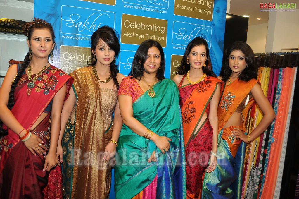 Models Display Akshaya Thrithiya Collections at Sakhi Fashions