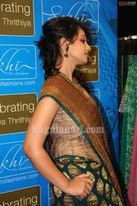 Models Display Akshaya Thtirhiya Collections at Sakhi Fashions