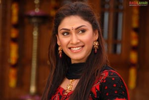 Allari Naresh, Manjari Fadnis