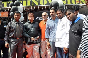 Aircel Launches Iphone 4 at Technovision
