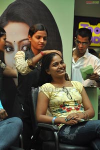 Sneha Launches Dabur Aamla Hair Oil