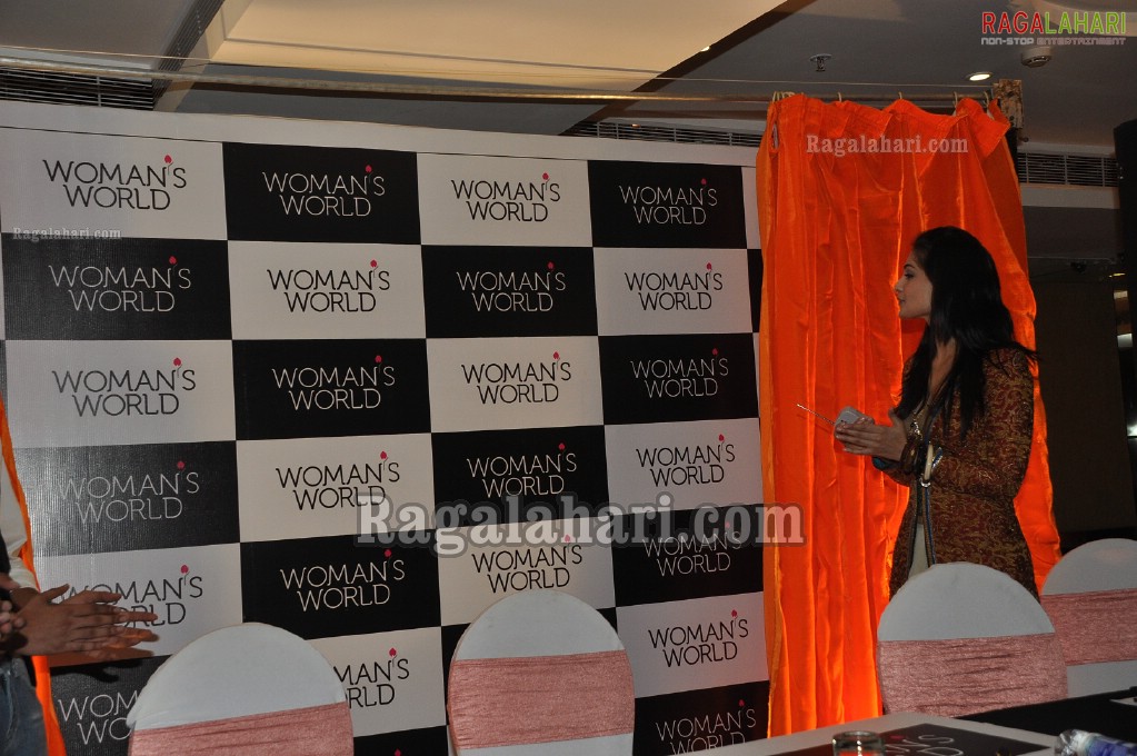 Puja Gupta launches Woman's World Logo