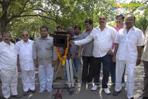 Bhanu Sri Mehra-Kamna Jetmalani-Nikitha-Swetha Basu Prasad Film Muhurat