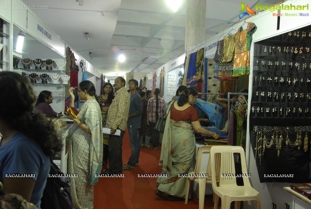 Vastra Varnam Fashion Spectrum Exhibition