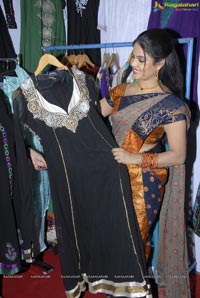 Chitralekha Launches Vastra Varanam Exhibition cum Sale at Satya Sai Nigamagamam