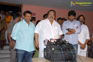 Dasari Narayana Rao Watches Gabbar Singh