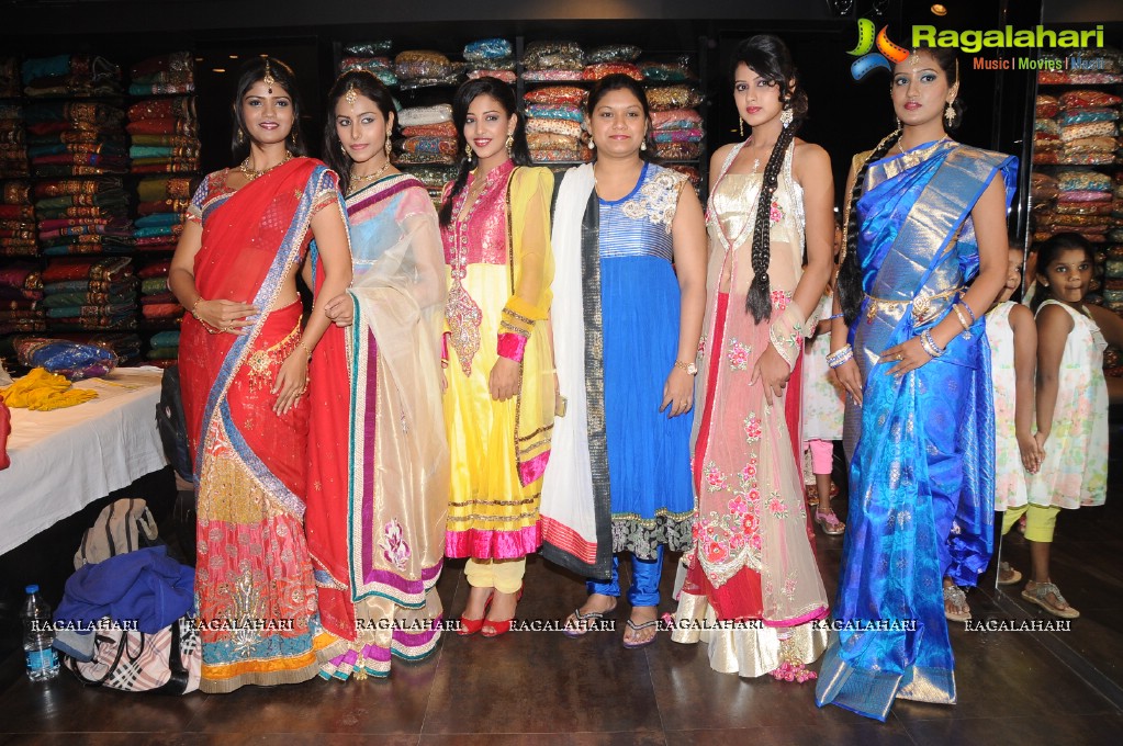 Kalanikethan 2012 Summer Collections Launch