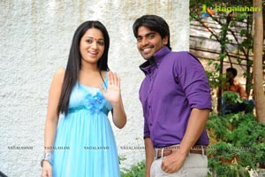 Mangam Srinivas-Ee Rozullo Fame Reshma's Untitled Film Muhurat