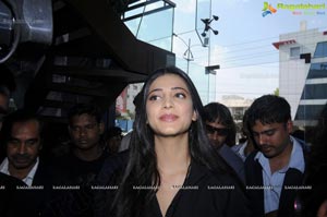 Shruthi Haasan Launches Gas Outlet