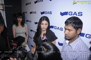 Shruthi Haasan Launches Gas Outlet