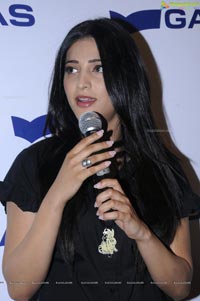 Shruthi Haasan Launches Gas Outlet