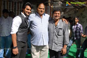 Aadi, Nisha Agarwal's Sukumarudu Muhurat