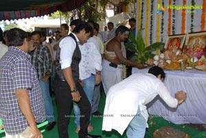 Aadi, Nisha Agarwal's Sukumarudu Muhurat