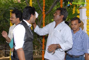 Aadi, Nisha Agarwal's Sukumarudu Muhurat