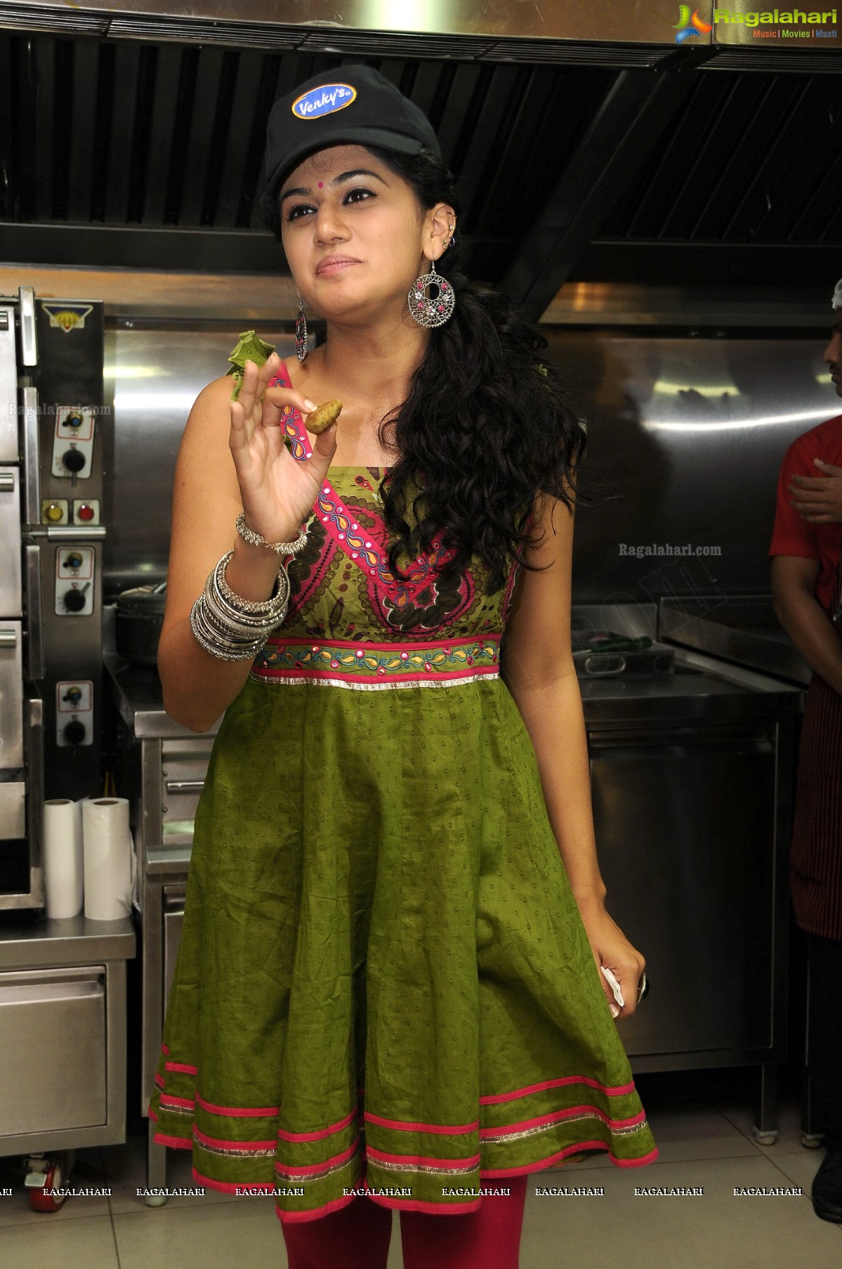 Taapsee visits Venky's XPRS